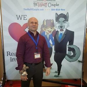 Meet your Posher, Andrew